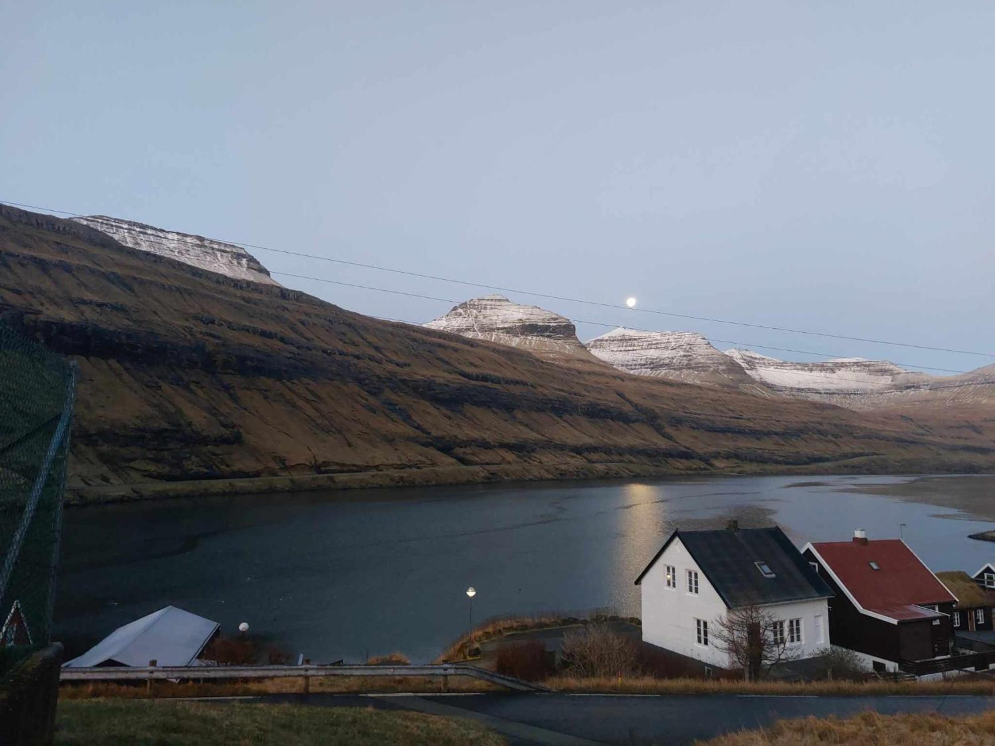 Fjord Guesthouse Funningsfjordur Luaran gambar